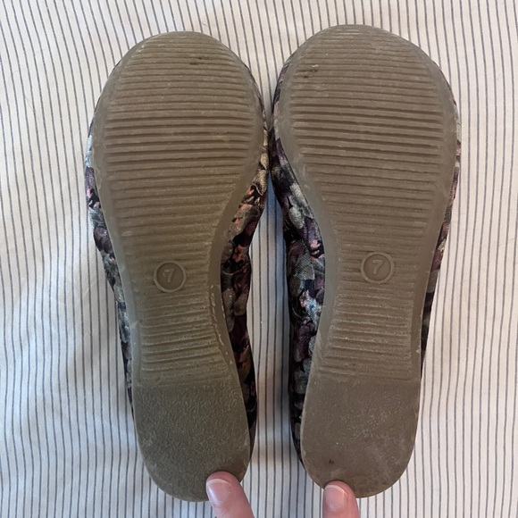 Women's Mossimo velvet ballet flats - Picture 8 of 8